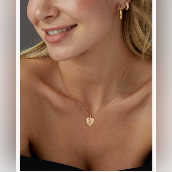 14K GOLD PLATED BIRTHDAY FLOWER NECKLACE- MAY - Picture 4 of 10